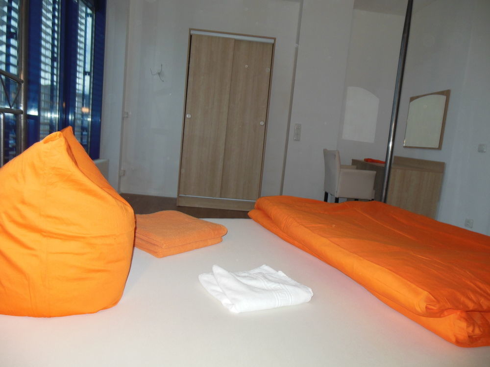Lut10Her Sky-Fly Hotel Leipzig Luaran gambar