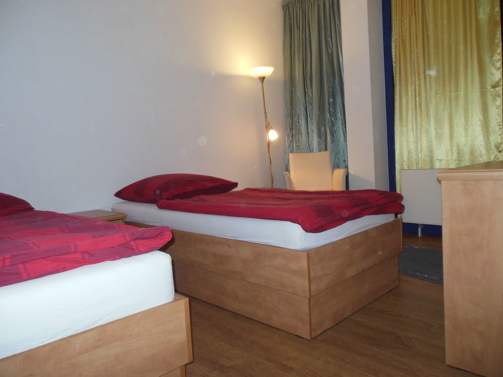 Lut10Her Sky-Fly Hotel Leipzig Luaran gambar